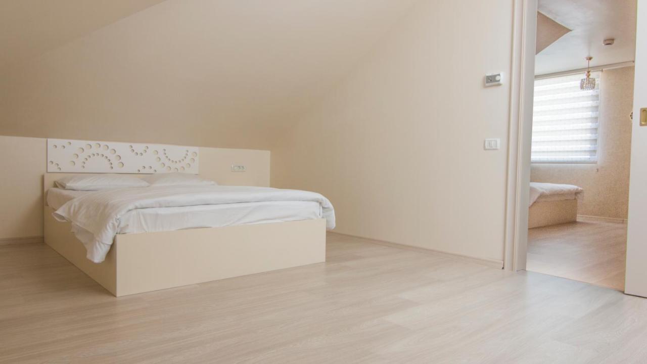 Hotel Merty コンスタンツァ エクステリア 写真