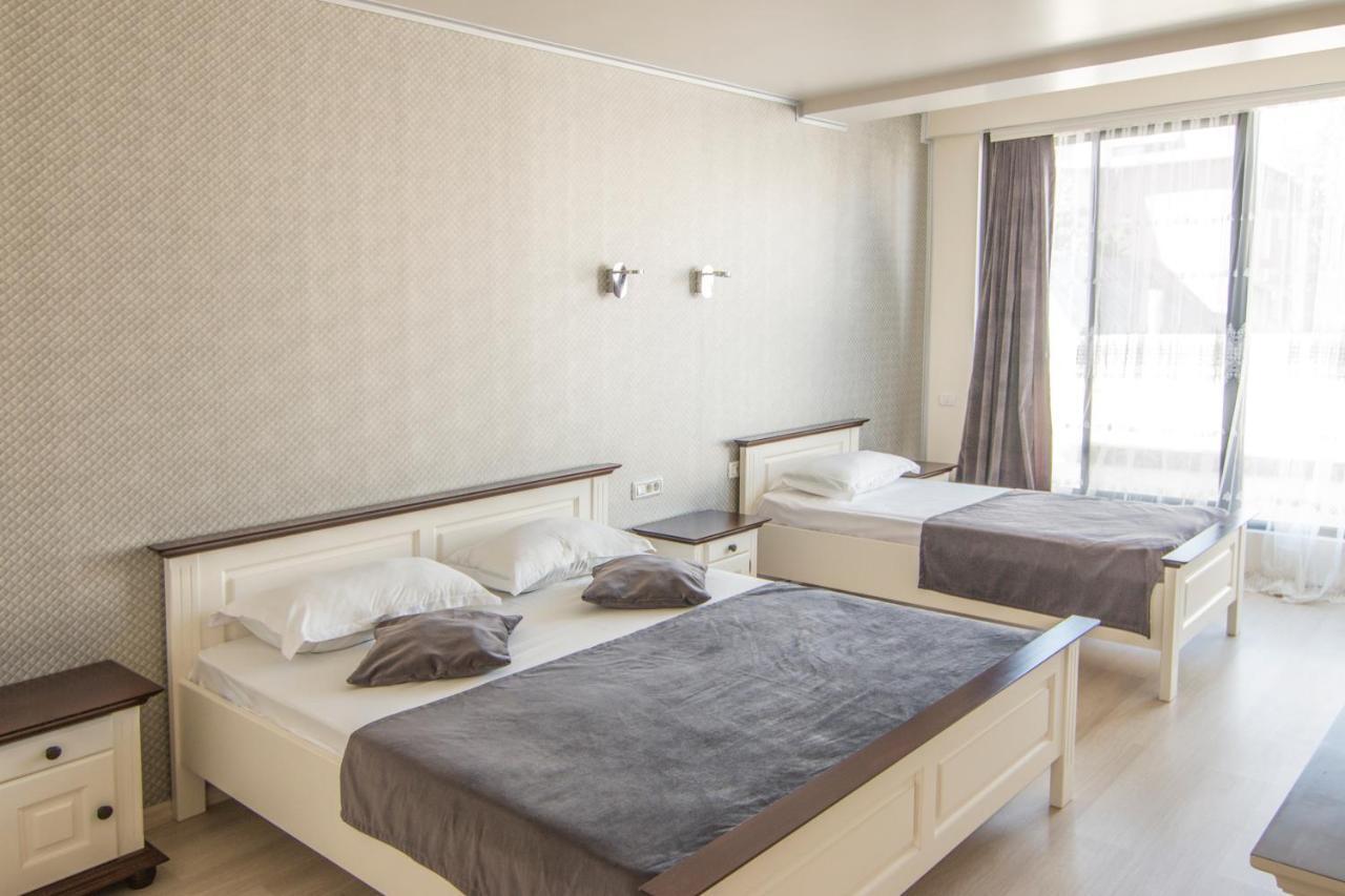 Hotel Merty コンスタンツァ エクステリア 写真
